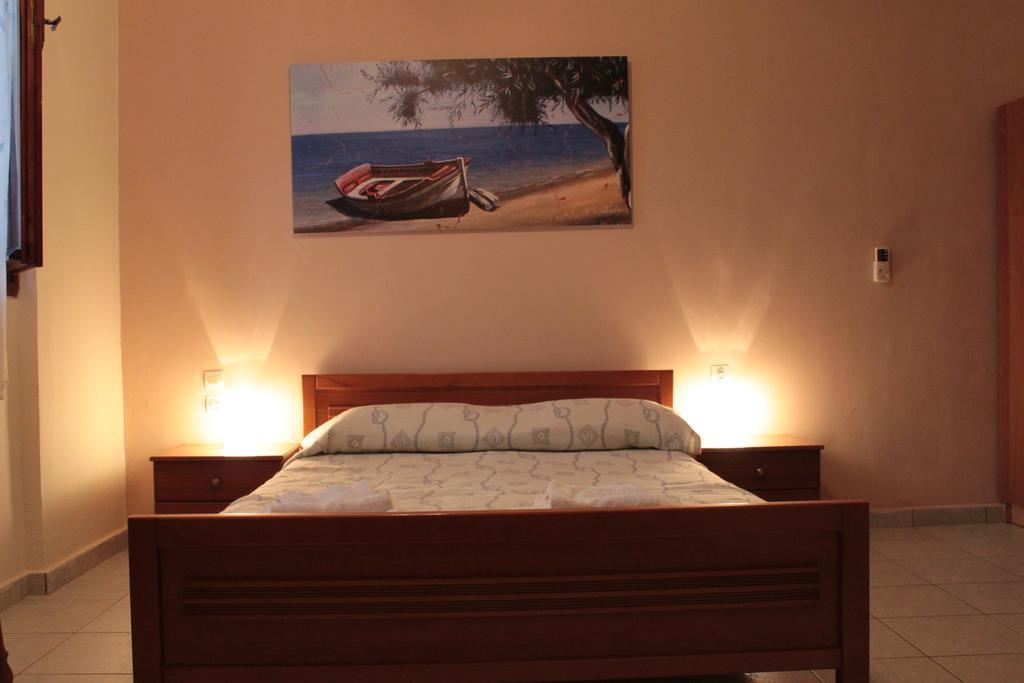 Ballas Apartments Agia Efimia Ruang foto