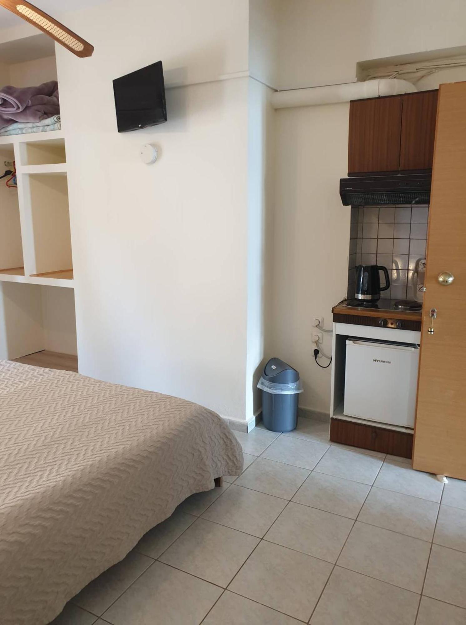 Ballas Apartments Agia Efimia Bagian luar foto