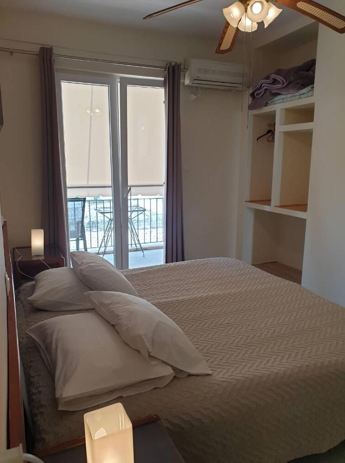 Ballas Apartments Agia Efimia Bagian luar foto