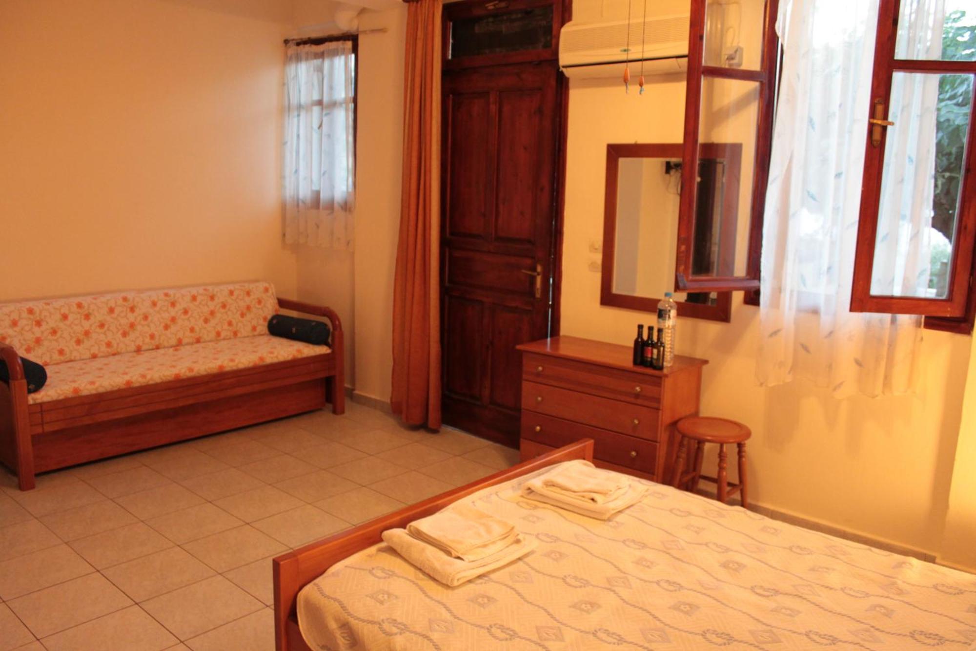 Ballas Apartments Agia Efimia Ruang foto