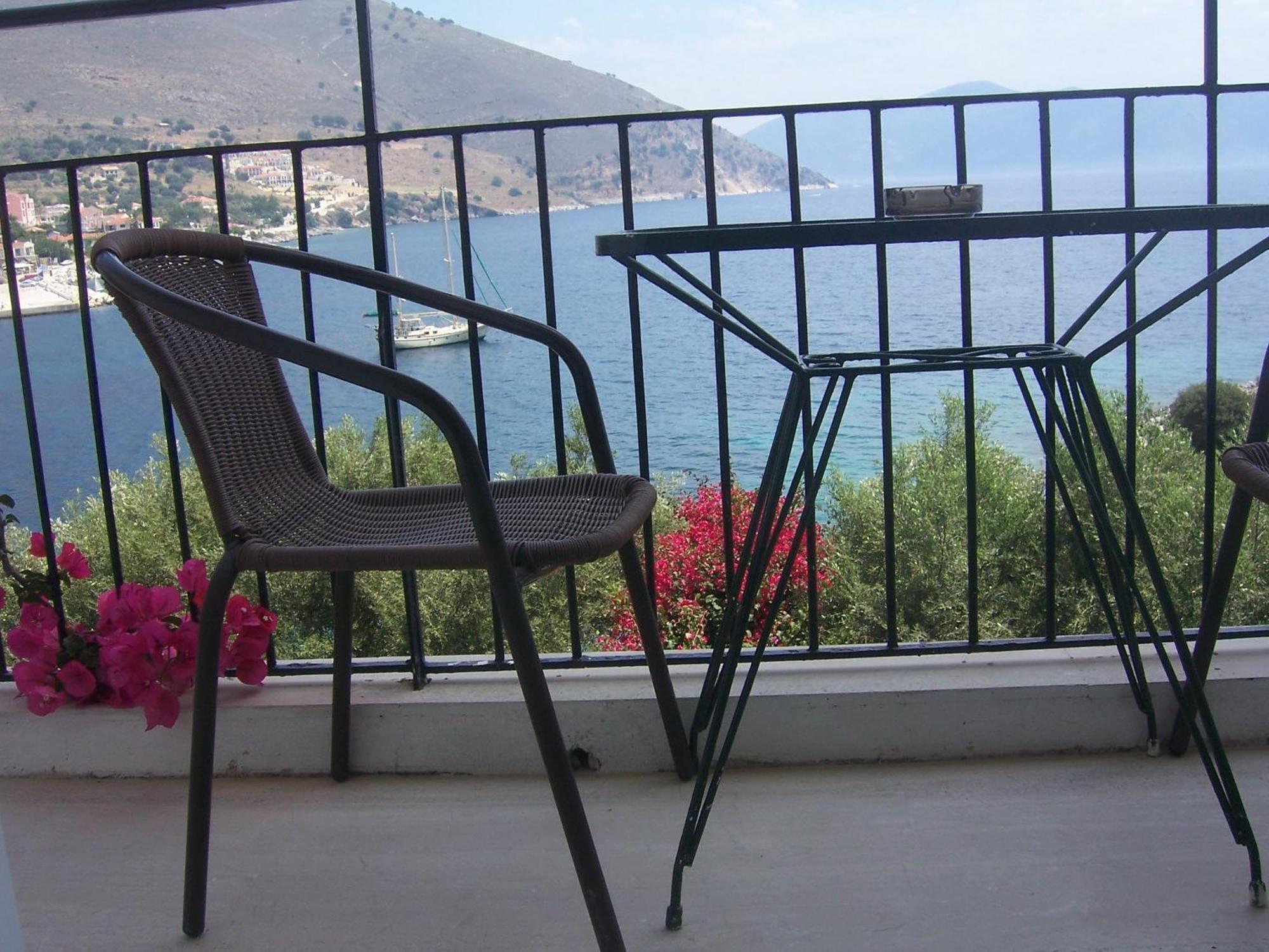 Ballas Apartments Agia Efimia Ruang foto